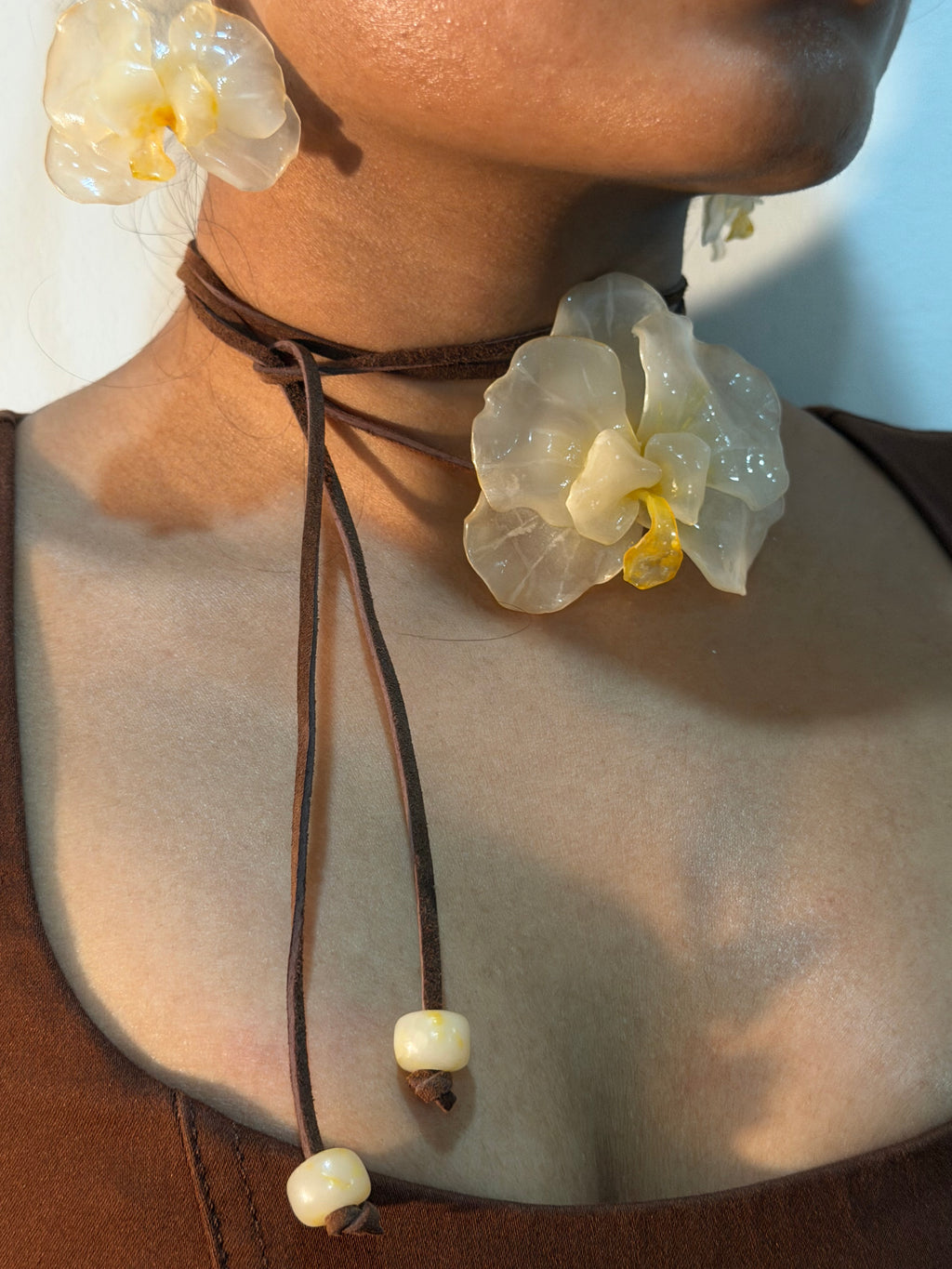Cream Orchids Set