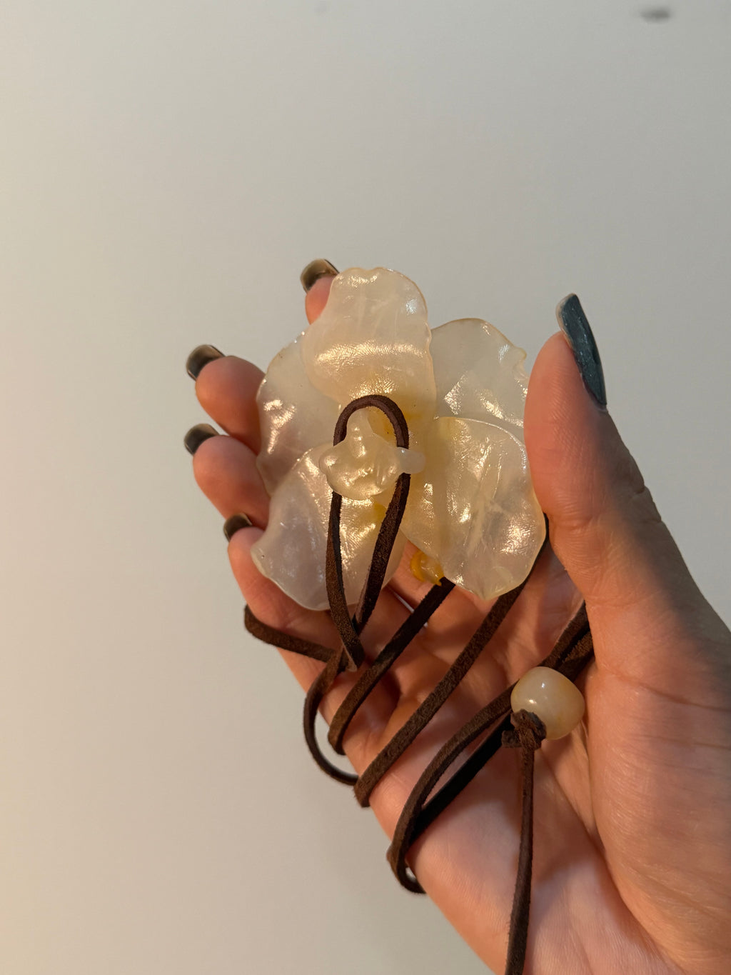 Cream orchids necklace